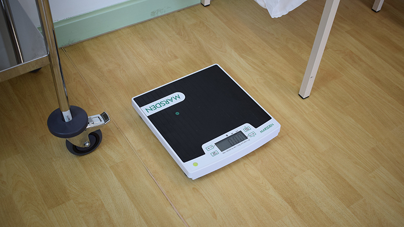 Patient weighing scale with analog display - All medical device  manufacturers