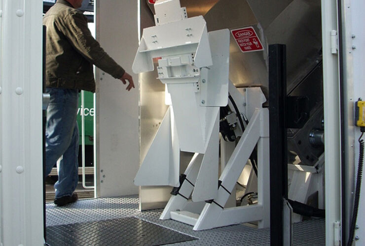 P-DI-620P-APP Platform Scale Hasn't Gone To Waste at Global Recycling